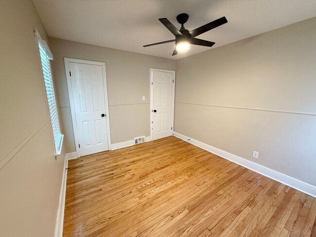 Building Photo - Renovated 3-Bedroom Home – Section 8 Welcome!