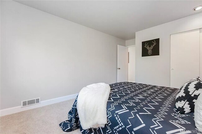 Bedroom 2 - 9800 Roosevelt Way NE