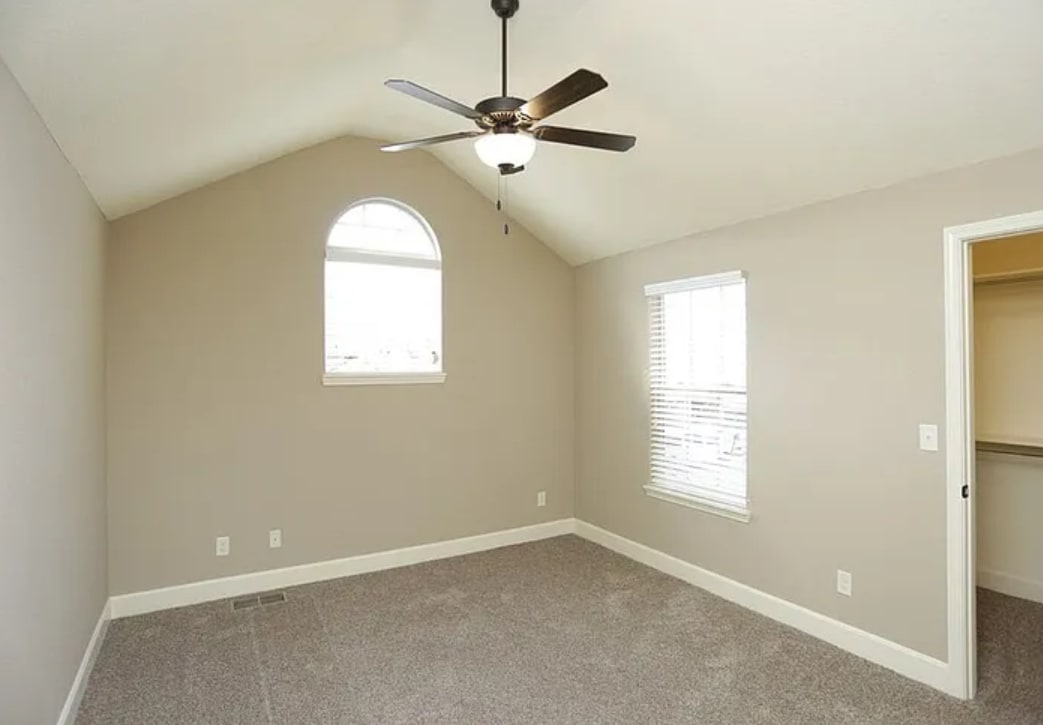 Building Photo - 2176 SW Timbertrace Ln