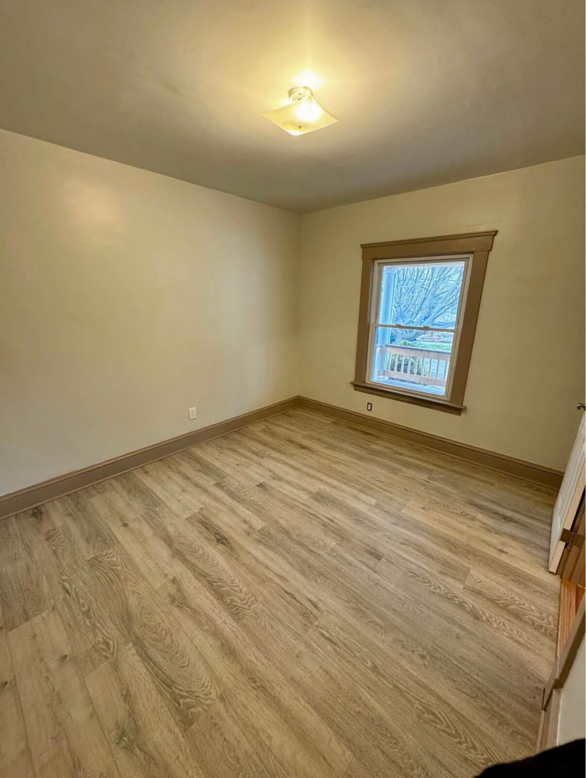 Building Photo - 1322 Beach Ave