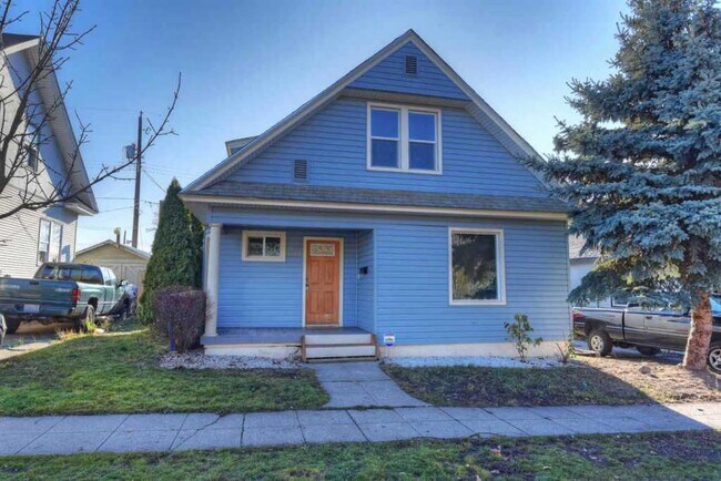 Primary Photo - 1709 W Spofford Ave