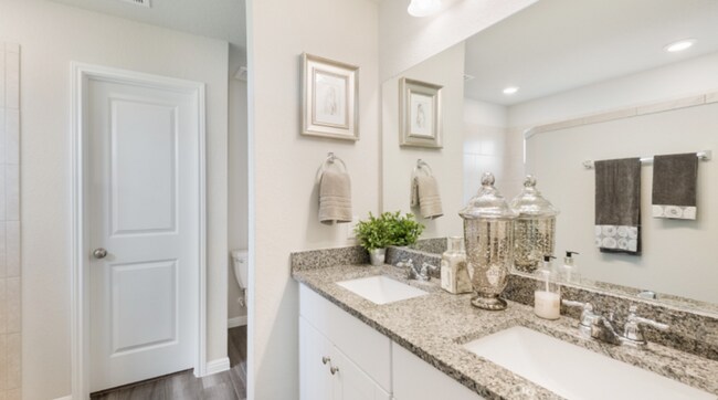 Building Photo - 221 Cordova Xing