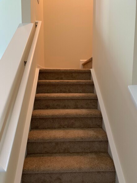 Building Photo - 11619 Stockdale Ct