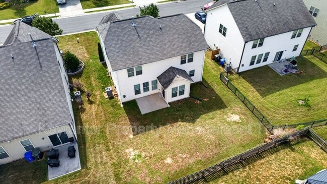 Building Photo - 504 Eagles Wy