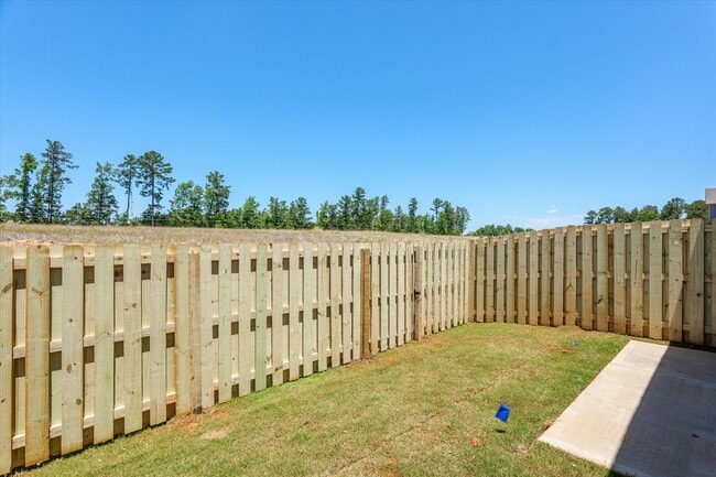 Building Photo - 626 Hope St