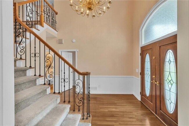 Building Photo - 915 Chipley Ct NE