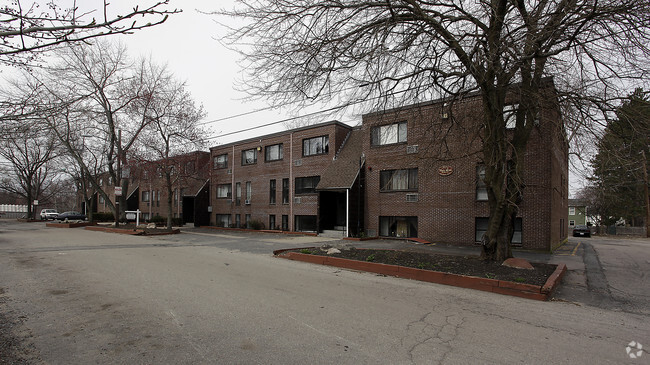 White Birch Apartments - White Birch Apts.