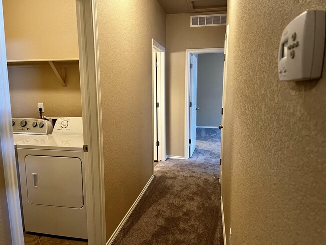 Building Photo - 6915 W 3rd St