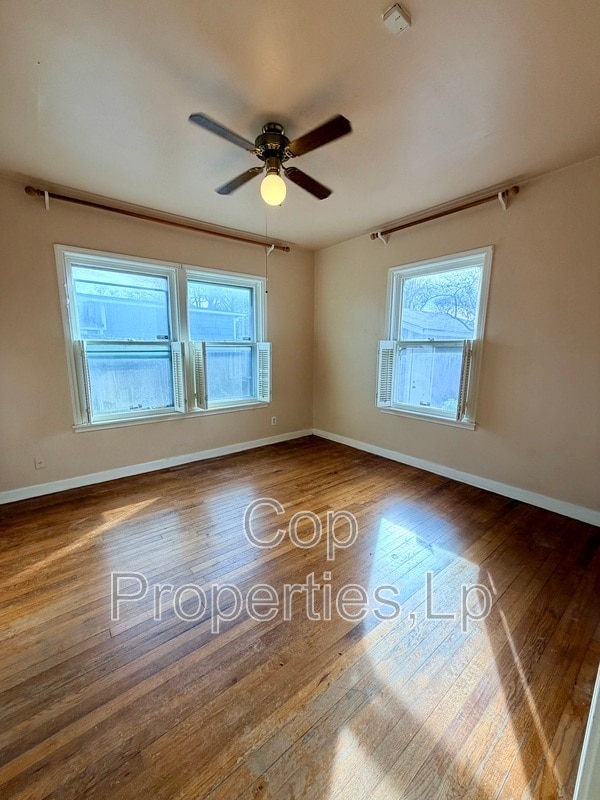 Building Photo - 118 Field Crest Dr