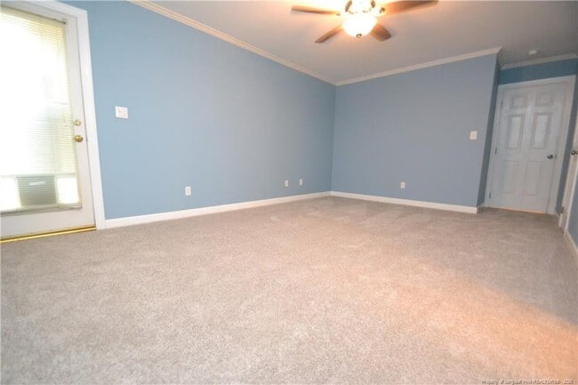 Building Photo - 111 Long Shadow Ln
