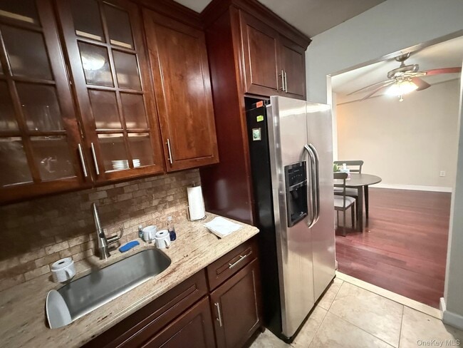 Building Photo - 530 Hudson Ave