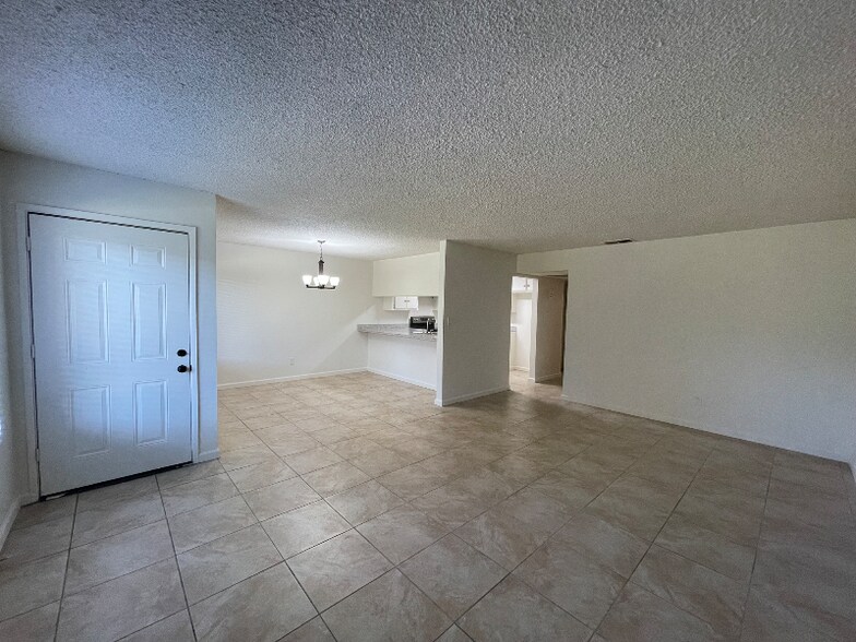 Building Photo - 3412 Ashe Rd