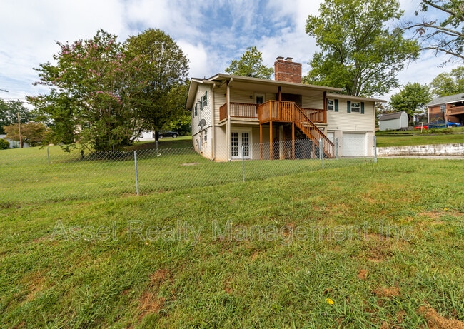 Building Photo - 2344 Alice Bell Rd