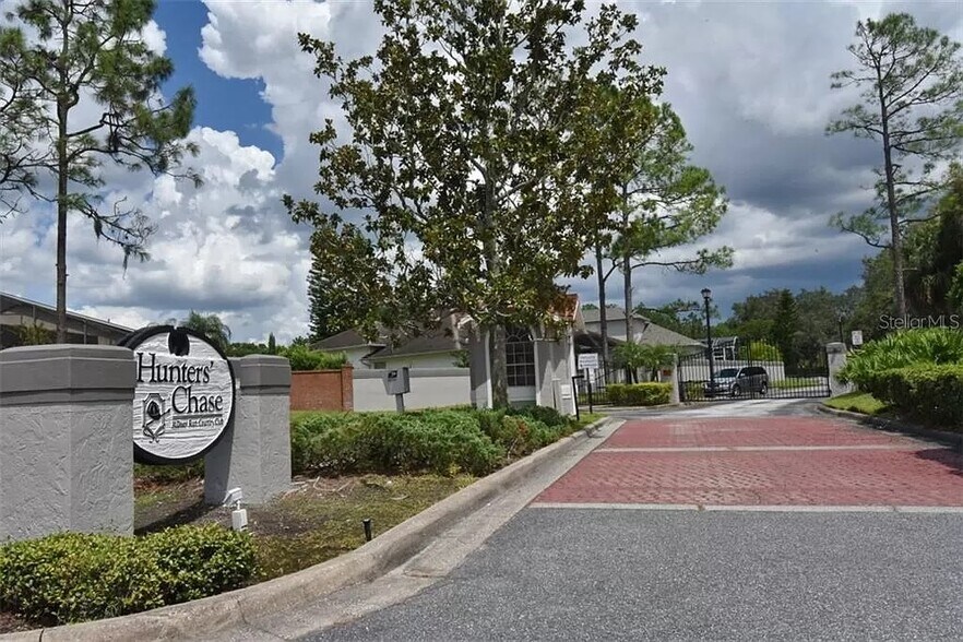 Building Photo - 900 Northern Dancer Way