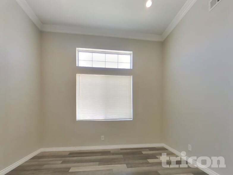 Building Photo - 15591 Eastwind Ave