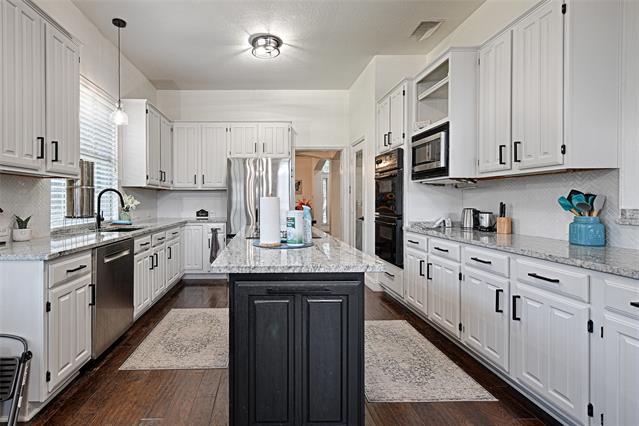 Building Photo - 2400 Sweet Grass Trail