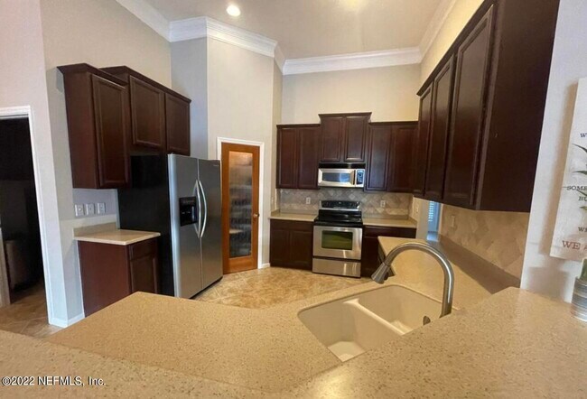 Building Photo - 512 Millhouse Ln