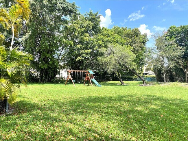 Building Photo - 7175 Nova Dr