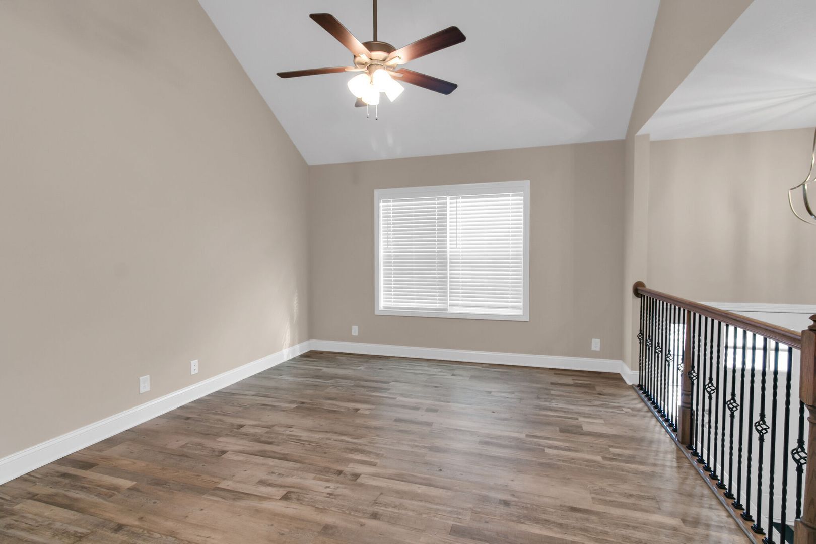 Building Photo - 1037 Whitney Dr