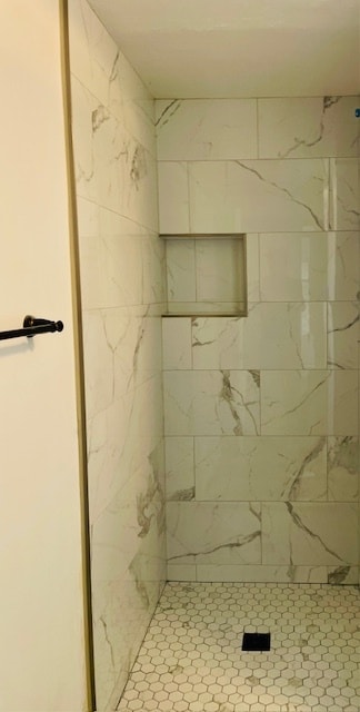 New Tiled Shower - 1116 Dean Ave