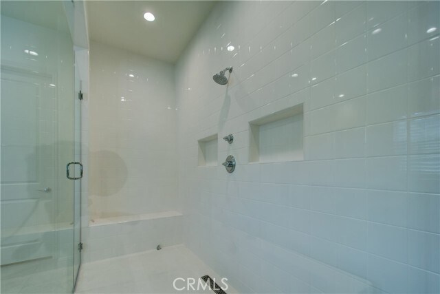 Building Photo - 120 Nest Pine