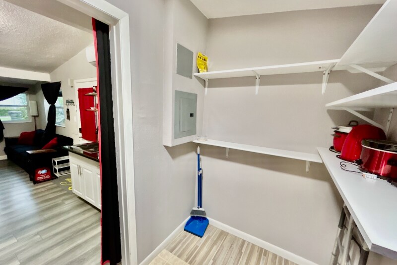 Building Photo - 814 E 126th Ave