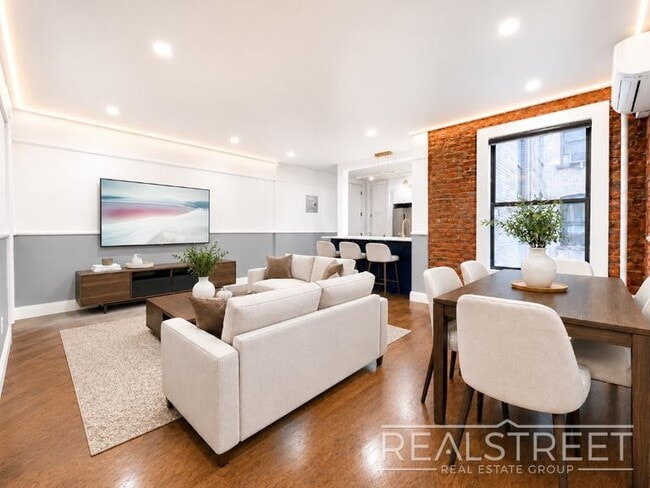 Building Photo - 141 Joralemon St