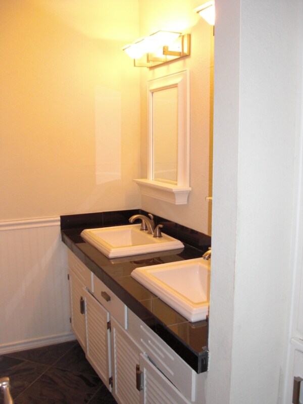 Building Photo - 6501 N 17th Ave