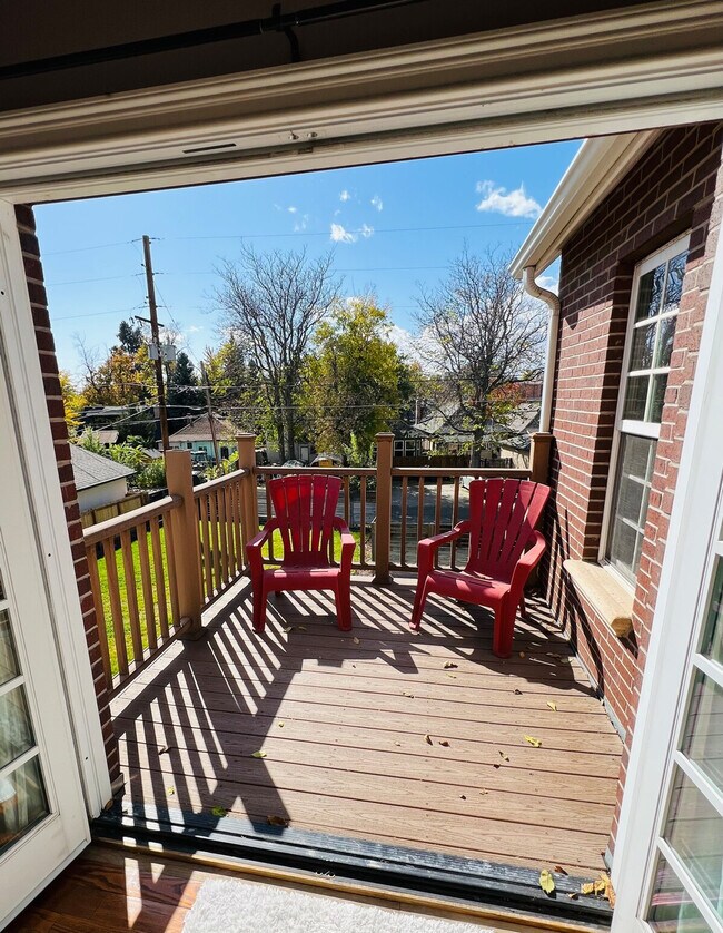 Building Photo - 3209 W Fairview Pl