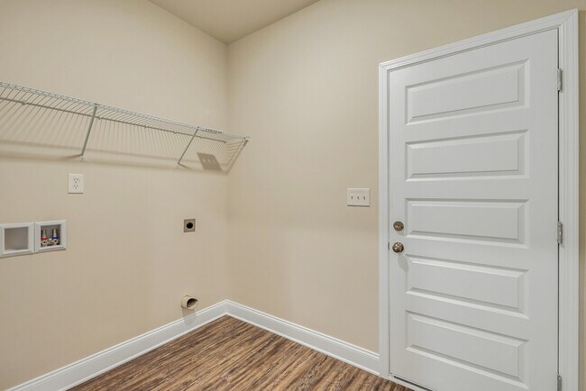 Building Photo - 7211 Berrywood Ct NW