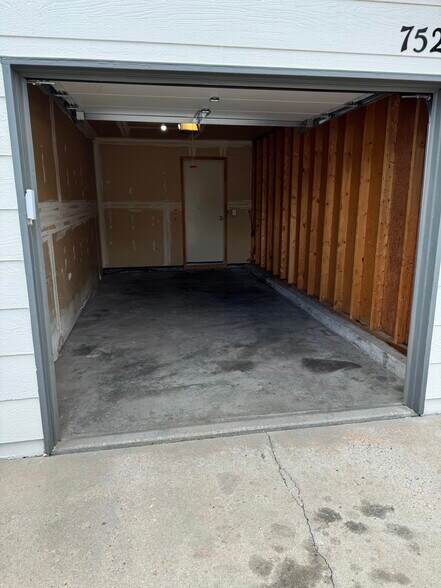 Garage - 7526 Banner Ct