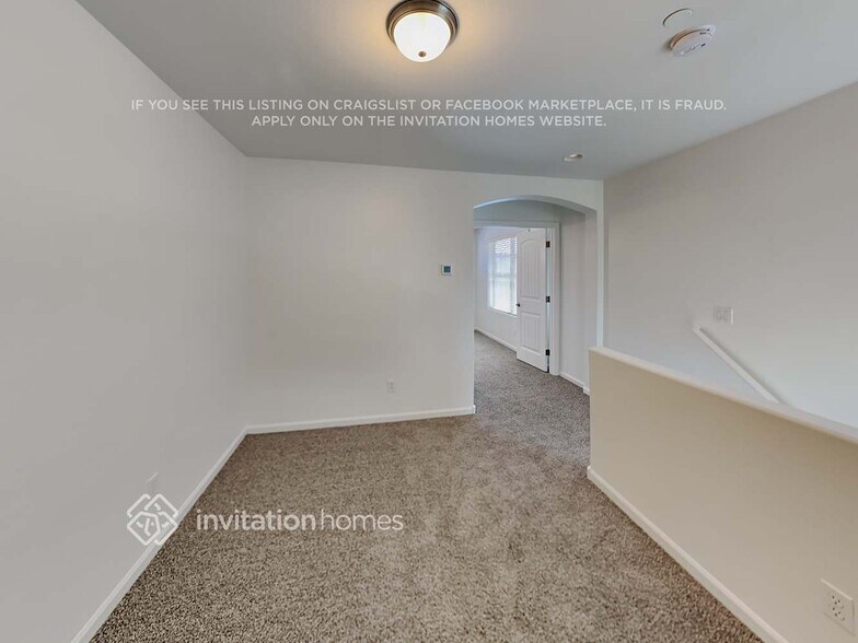 Building Photo - 1407 S Moccasin Trail