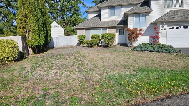 Building Photo - 6453 Grand Pine Loop NE