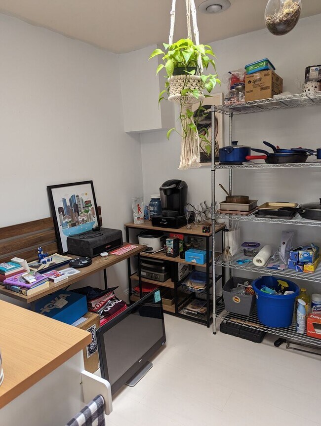 Interior Photo - 16 Commonwealth Avenue