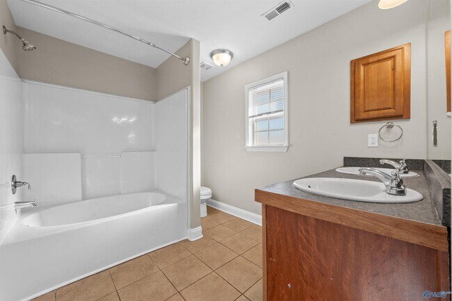 Building Photo - 161 Fields Pond Dr