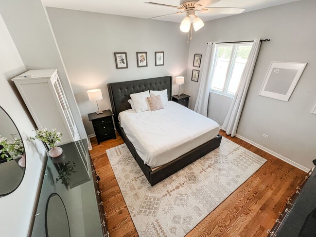 Building Photo - 2065 N Kedzie Blvd