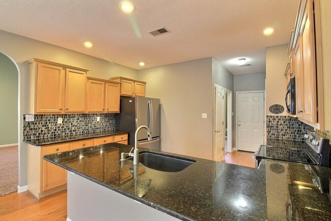 Building Photo - 1325 Rain Hollow Cir E