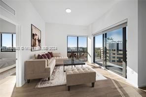 Primary Photo - 3333 N Federal Hwy