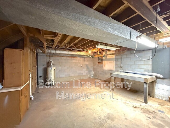 Building Photo - 9419 Brenda Ann Rd