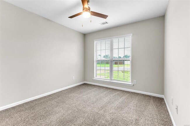Building Photo - 1823 Landing Pl