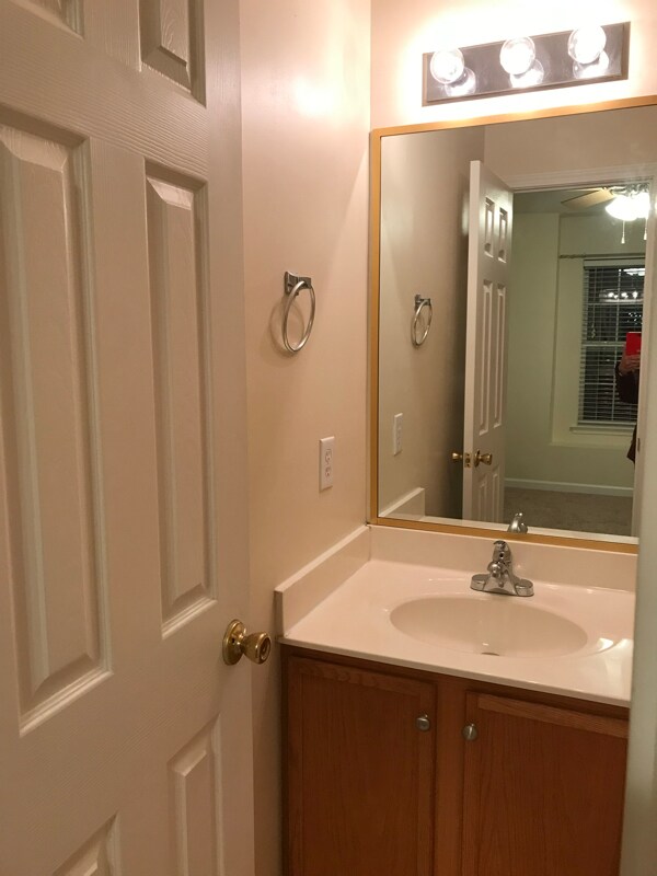 Building Photo - 1051 Oak Blossom Way