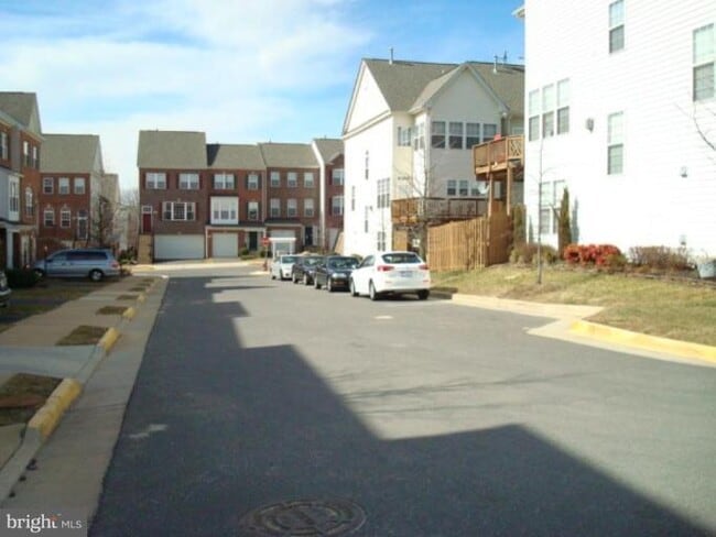 Building Photo - 11445 Fogarty Ct