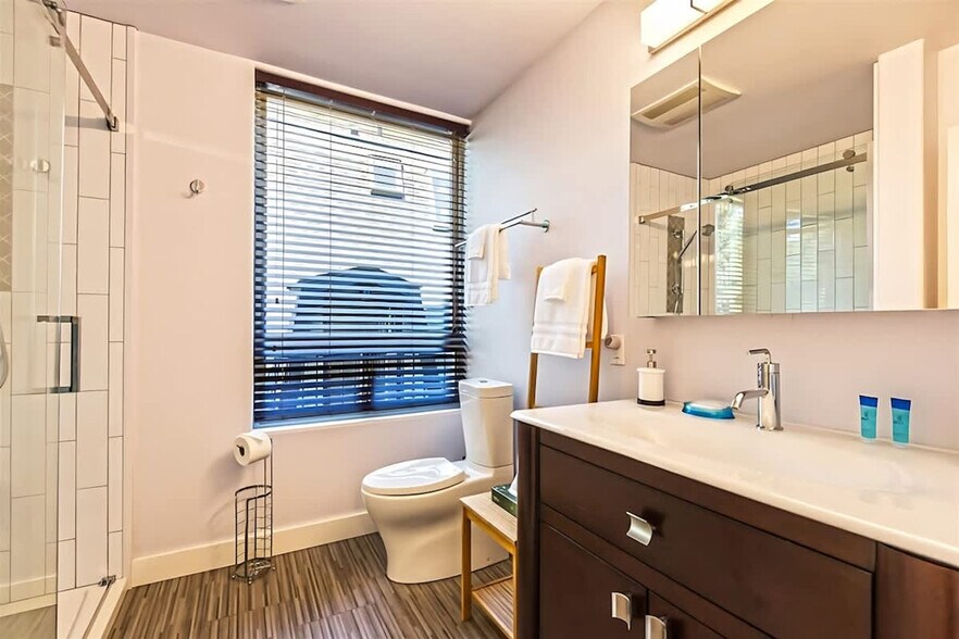 Building Photo - 32 Michaels Rd