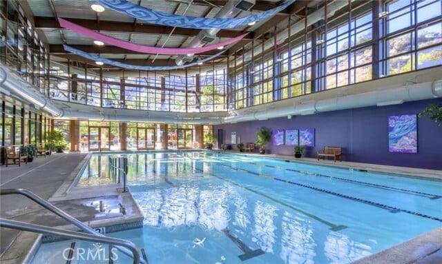 Building Photo - 9302 Reserve Dr