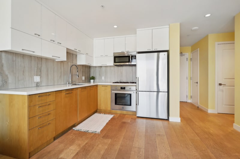 Building Photo - 400 S Broadway