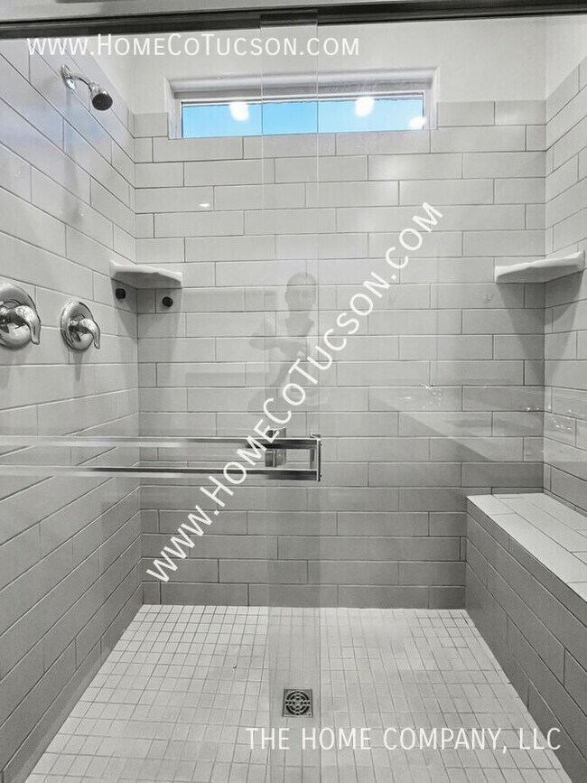 Building Photo - 8073 S Jaeger Pl