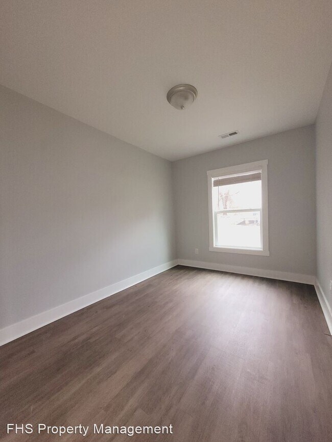 Building Photo - 3 br, 1 bath House - 3222 N Howard Unit B