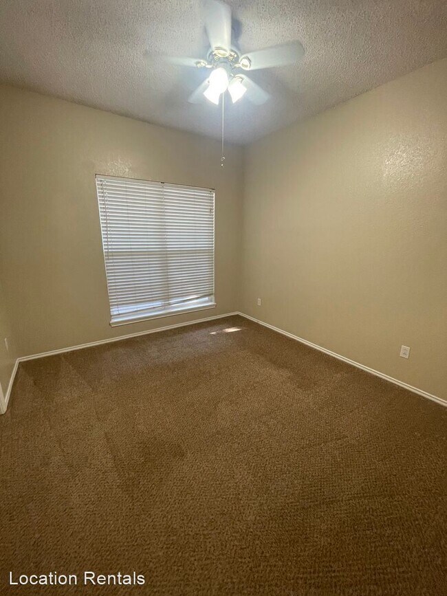 Building Photo - 2 br, 2 bath House - 5102 80th Street #106