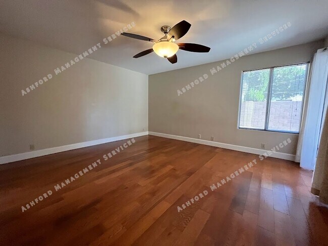 Building Photo - **COMING SOON** BEAUTIFUL 4 BEDROOM 3 BATH...