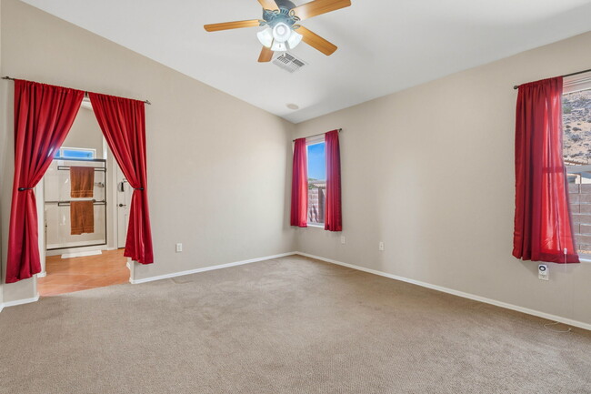 Building Photo - 39116 Quick Trot Dr